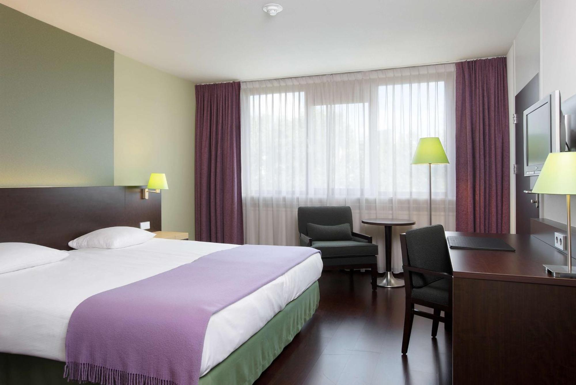 Nh Maastricht Hotel Exterior photo