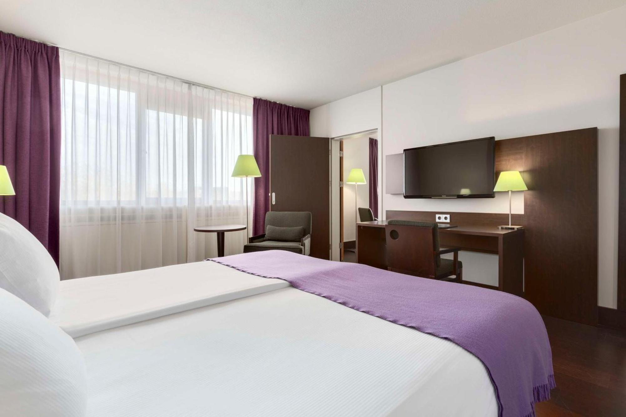 Nh Maastricht Hotel Exterior photo