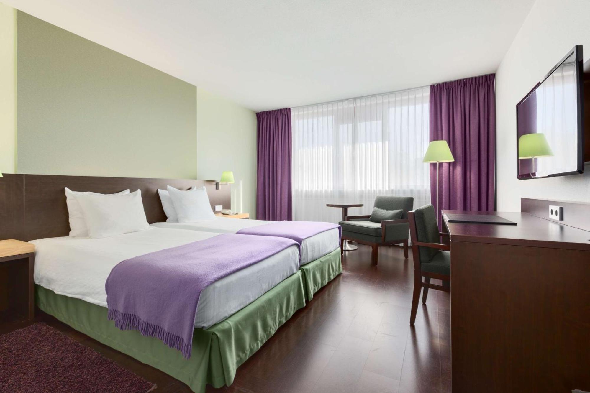 Nh Maastricht Hotel Exterior photo
