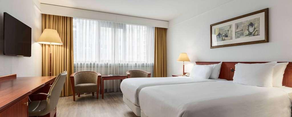 Nh Maastricht Hotel Room photo